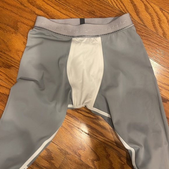 Lululemon Tights Grey - Picture 6 of 6